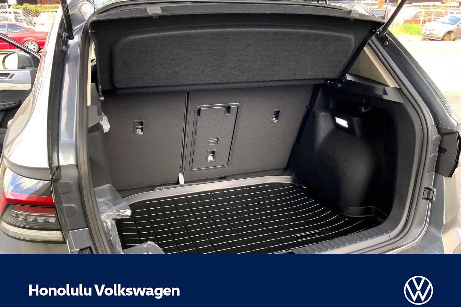 Thumbnail: 2026 Volkswagen Taos - 19