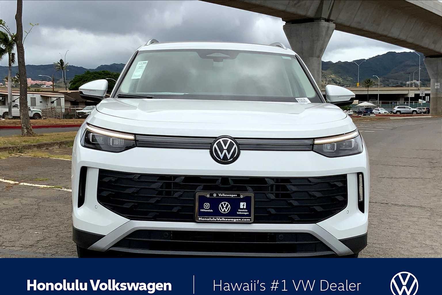 Thumbnail: 2025 Volkswagen Tiguan - 6