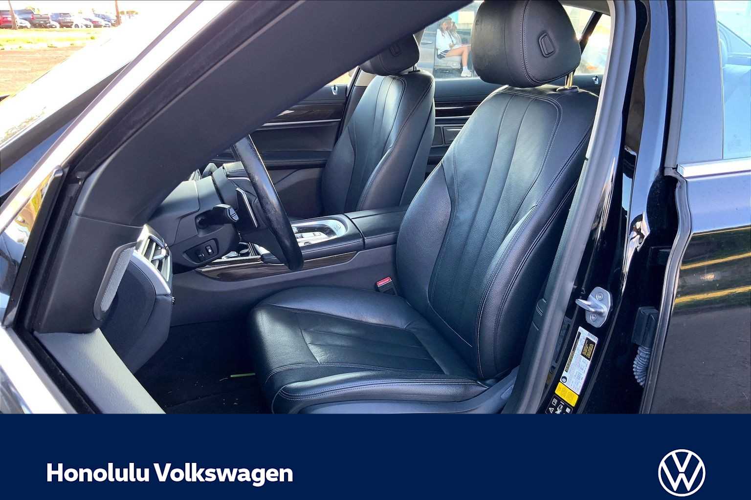 Thumbnail: 2019 BMW 7 Series - 10