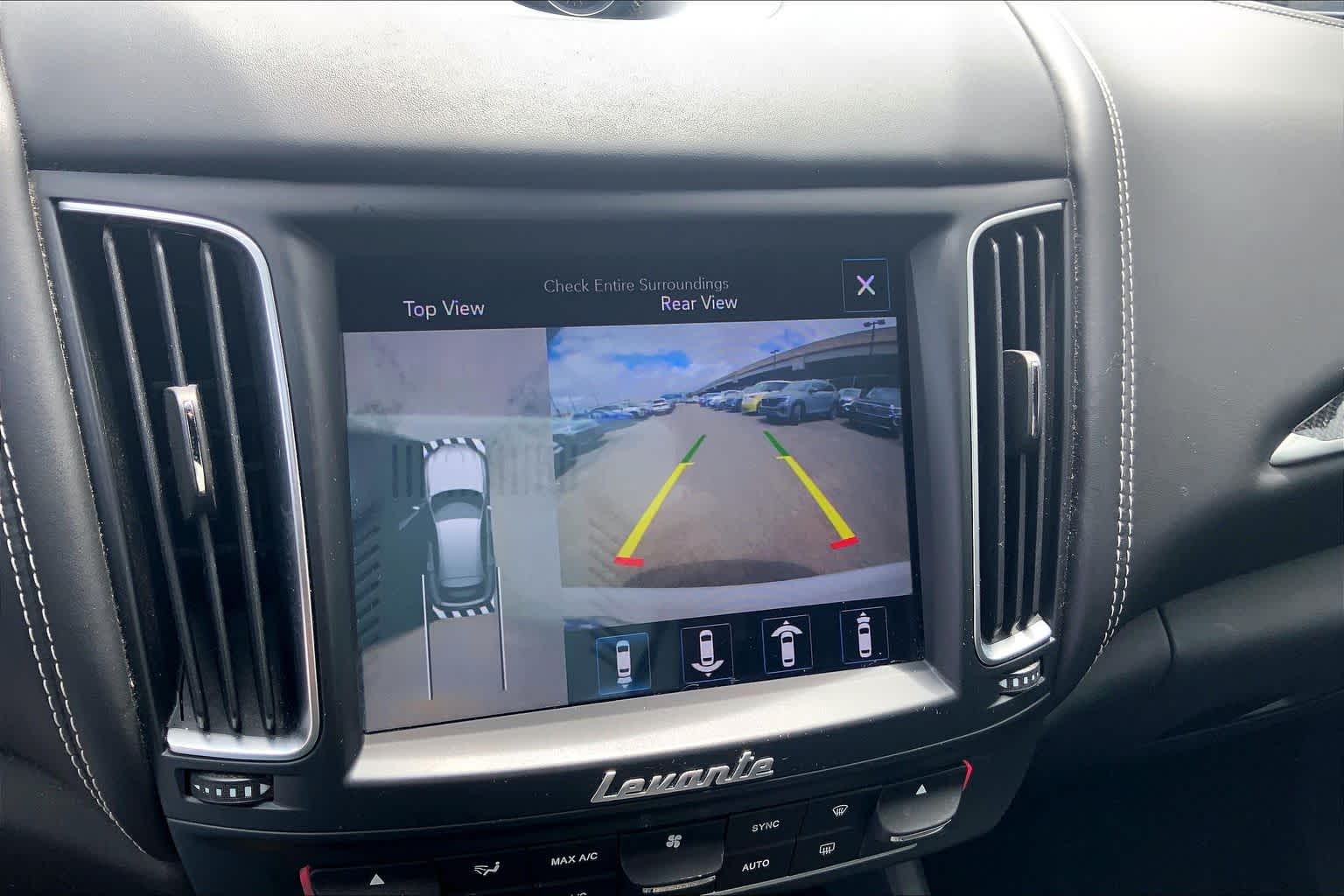 Thumbnail: 2017 Maserati Levante - 25