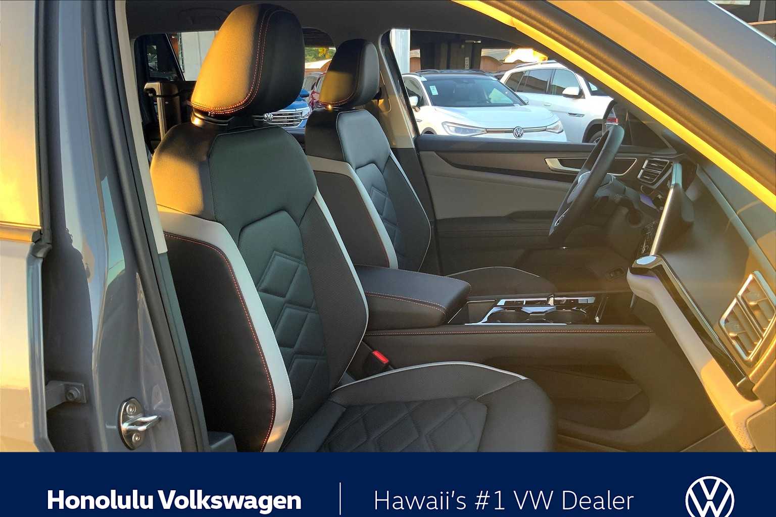 Thumbnail: 2025 Volkswagen Atlas - 14