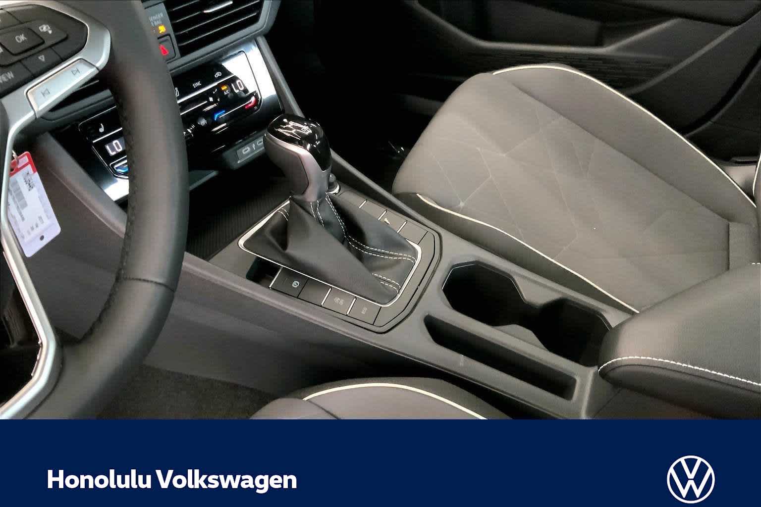 Thumbnail: 2026 Volkswagen Jetta - 17