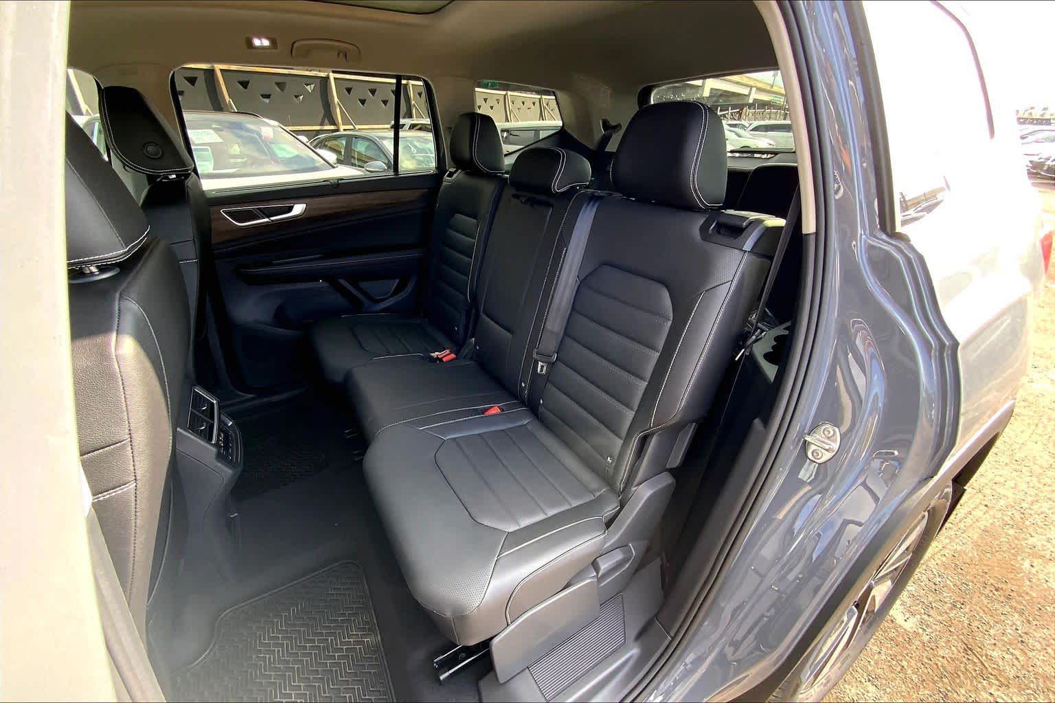 2026 Volkswagen Atlas SEL - Photo 13