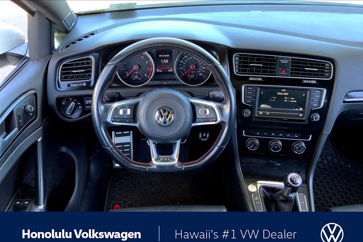 Thumbnail: 2017 Volkswagen Golf - 13
