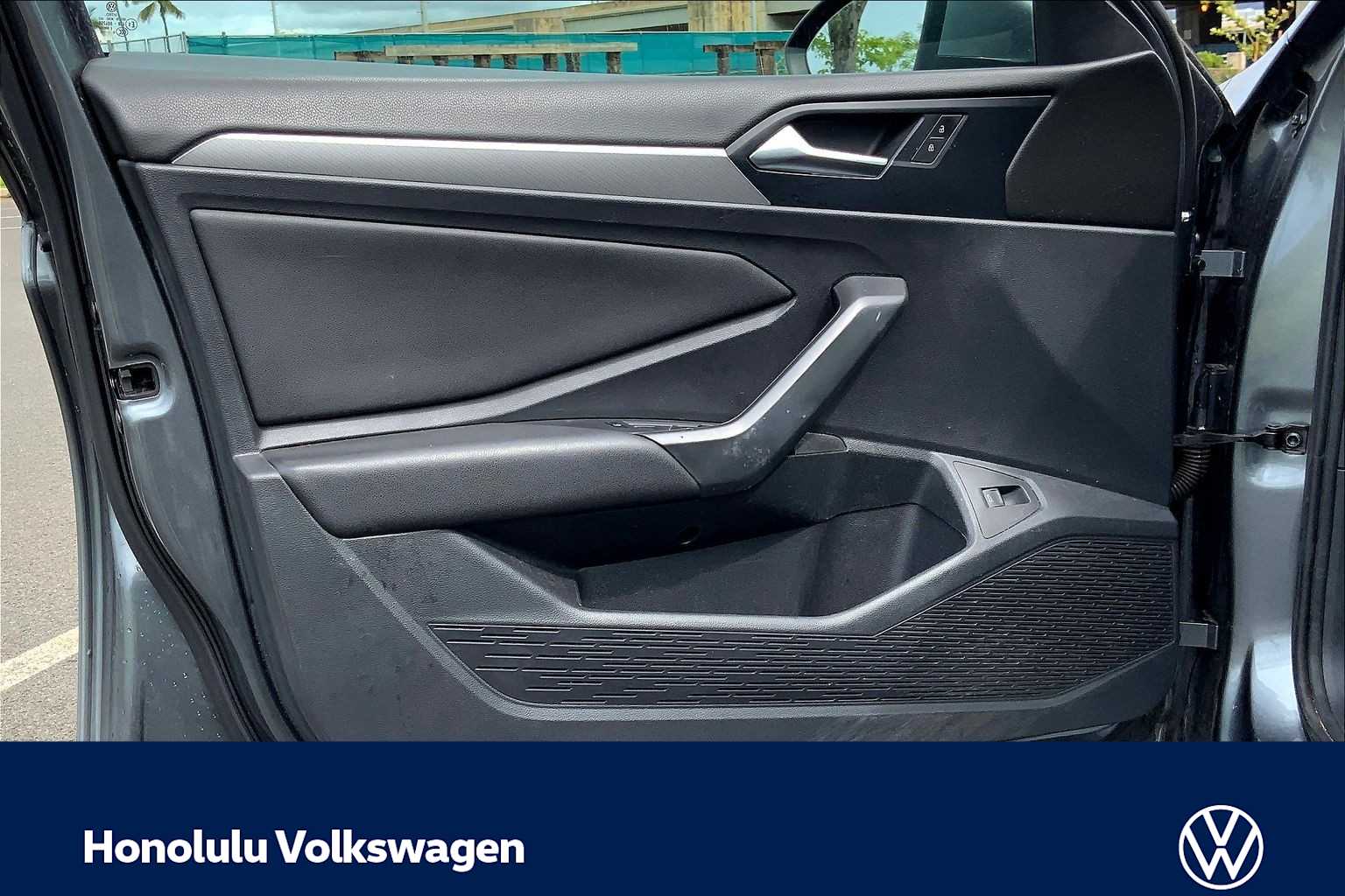 Thumbnail: 2019 Volkswagen Jetta - 27