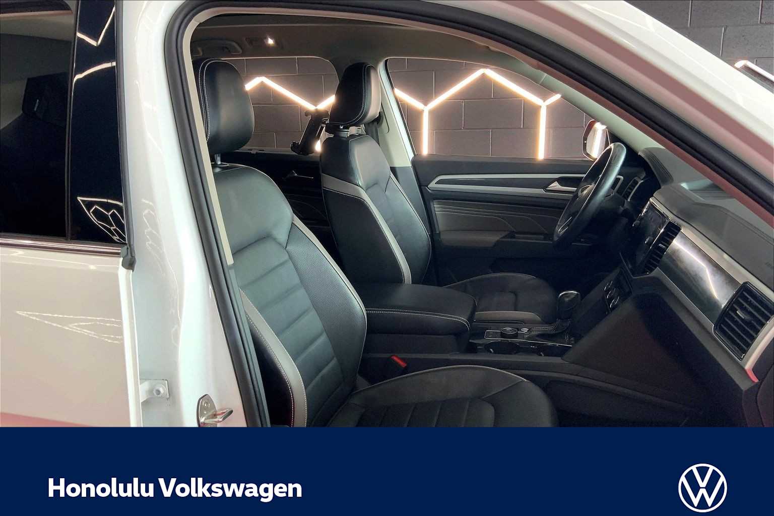 Thumbnail: 2022 Volkswagen Atlas - 13