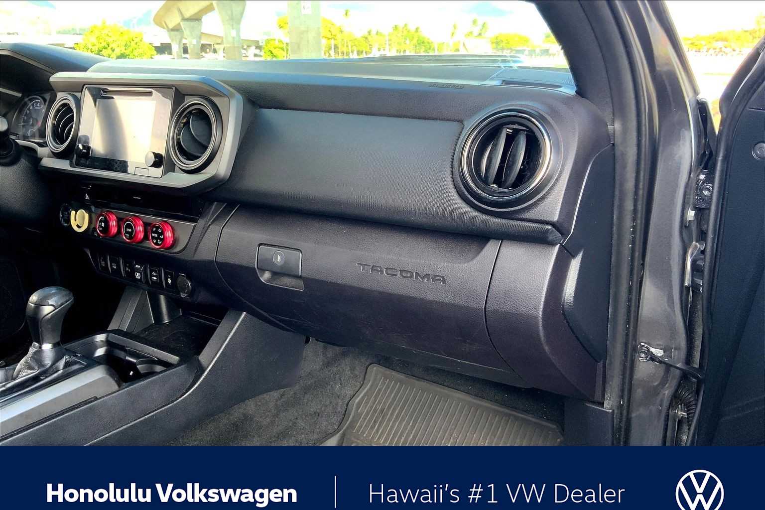 Thumbnail: 2018 Toyota Tacoma - 22