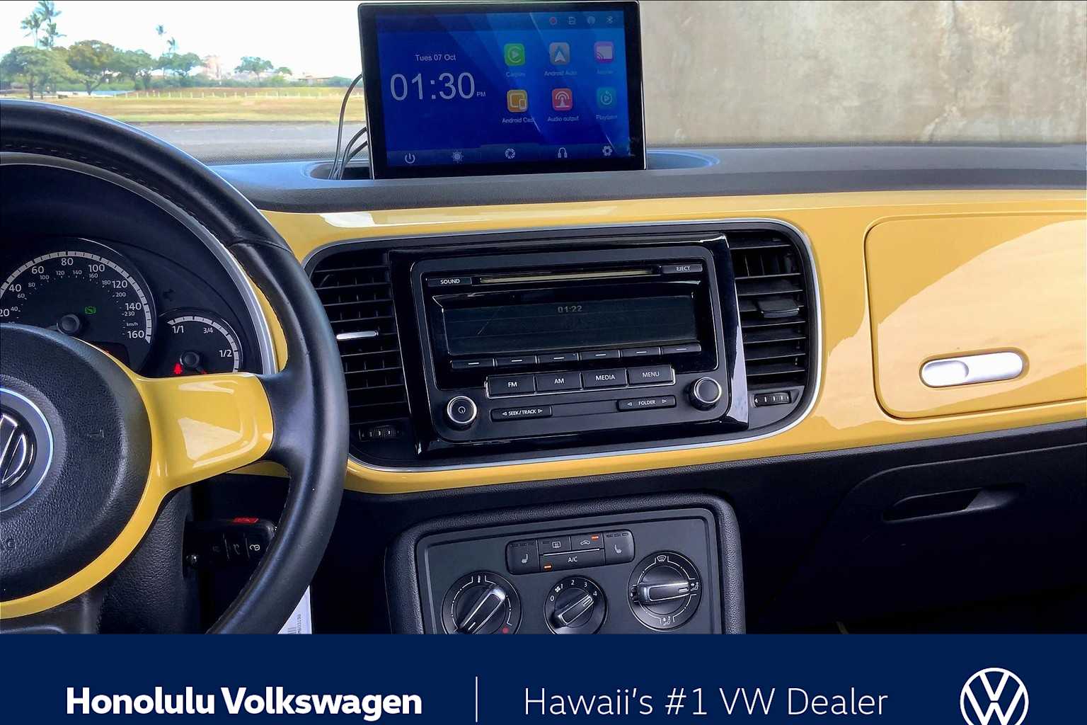 Thumbnail: 2013 Volkswagen Beetle - 13