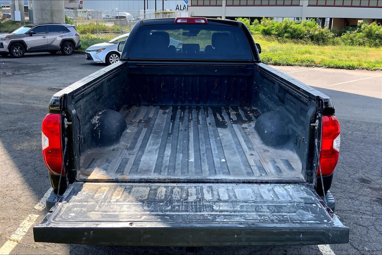 Thumbnail: 2019 Toyota Tundra - 17