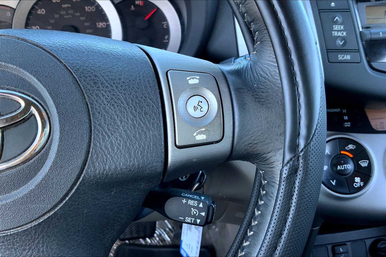 Thumbnail: 2008 Toyota RAV4 - 24