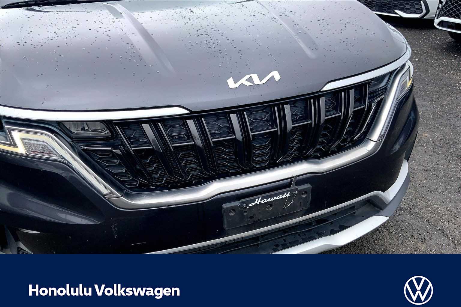 Thumbnail: 2023 Kia Carnival - 33