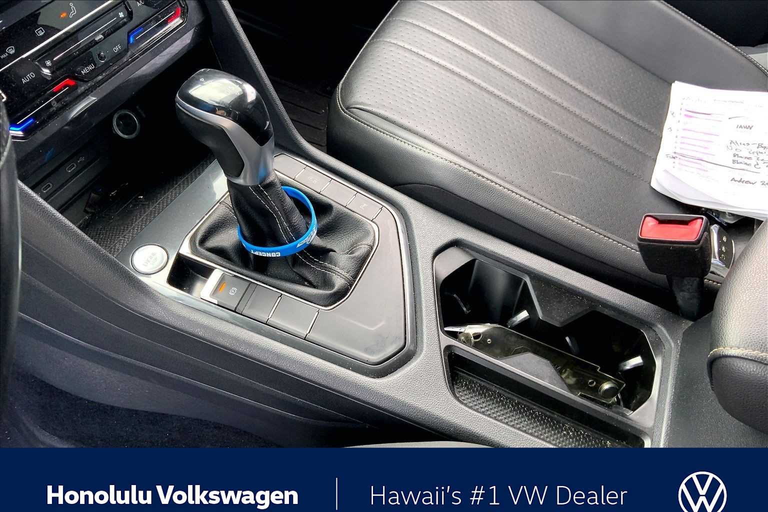 Thumbnail: 2022 Volkswagen Tiguan - 15