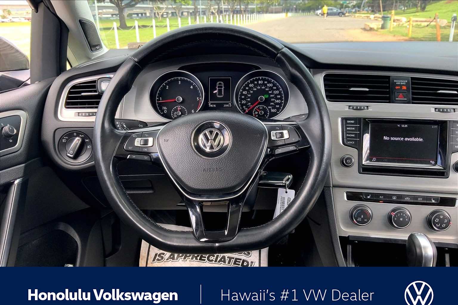 Thumbnail: 2015 Volkswagen Golf - 13