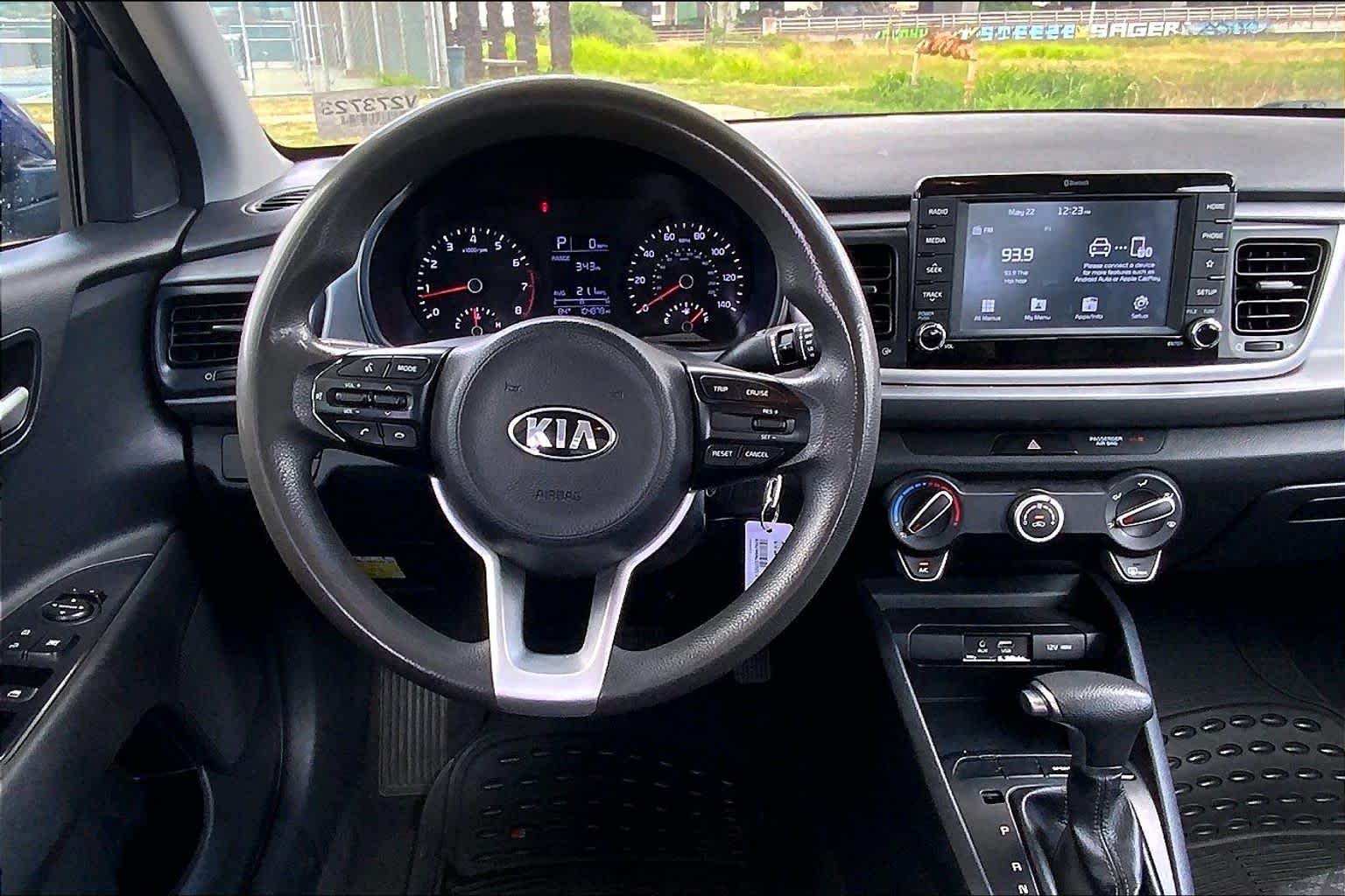 Thumbnail: 2020 Kia Rio - 14
