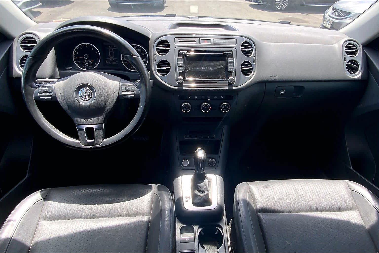 Thumbnail: 2014 Volkswagen Tiguan - 10