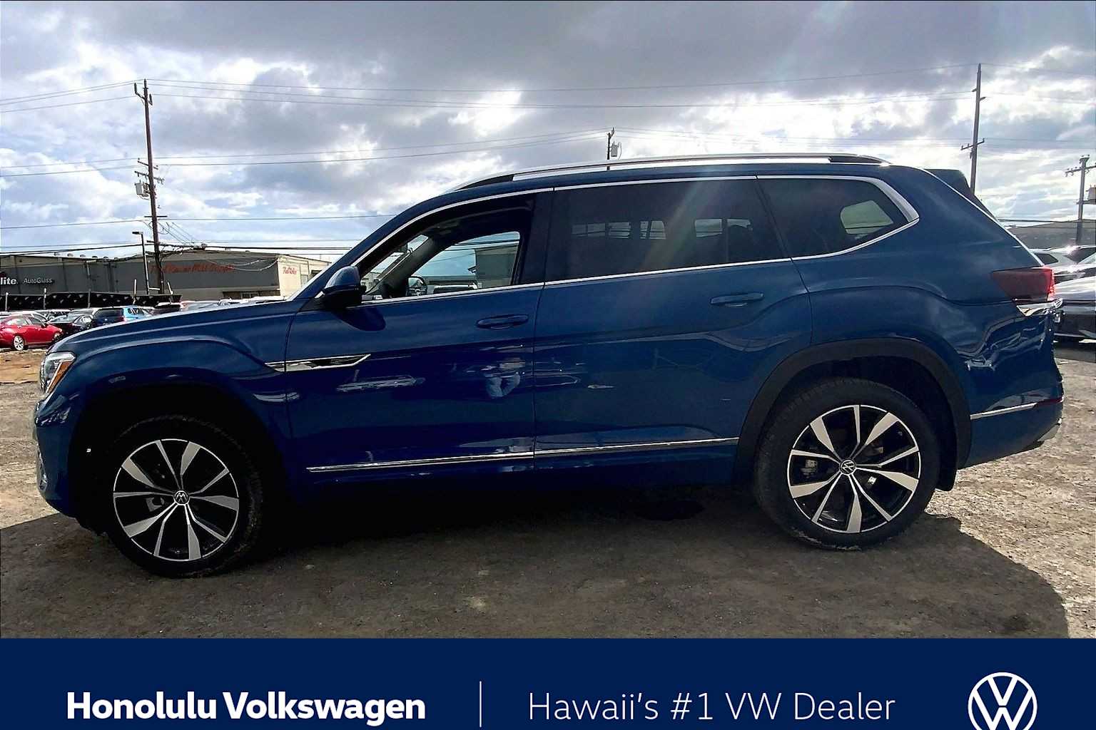 Thumbnail: 2026 Volkswagen Atlas - 3