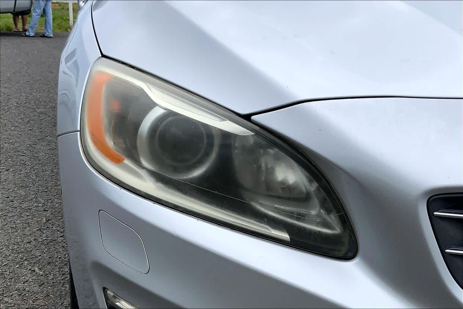 Thumbnail: 2016 Volvo V60 - 31