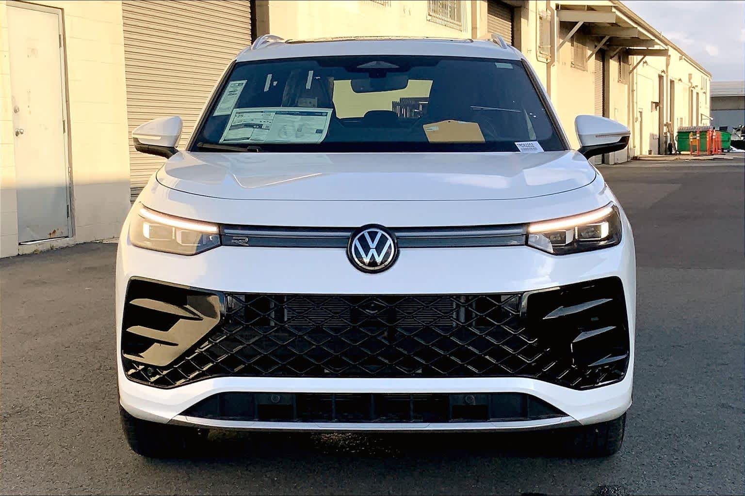 Thumbnail: 2026 Volkswagen Tiguan - 6
