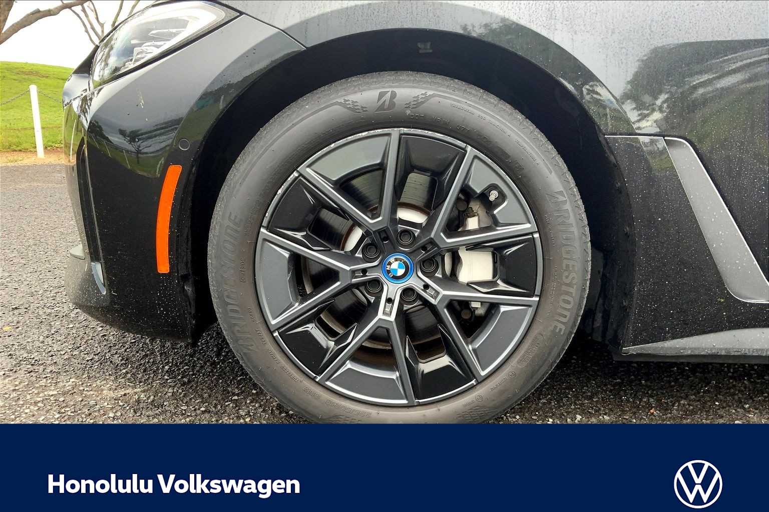 Thumbnail: 2023 BMW i4 - 7