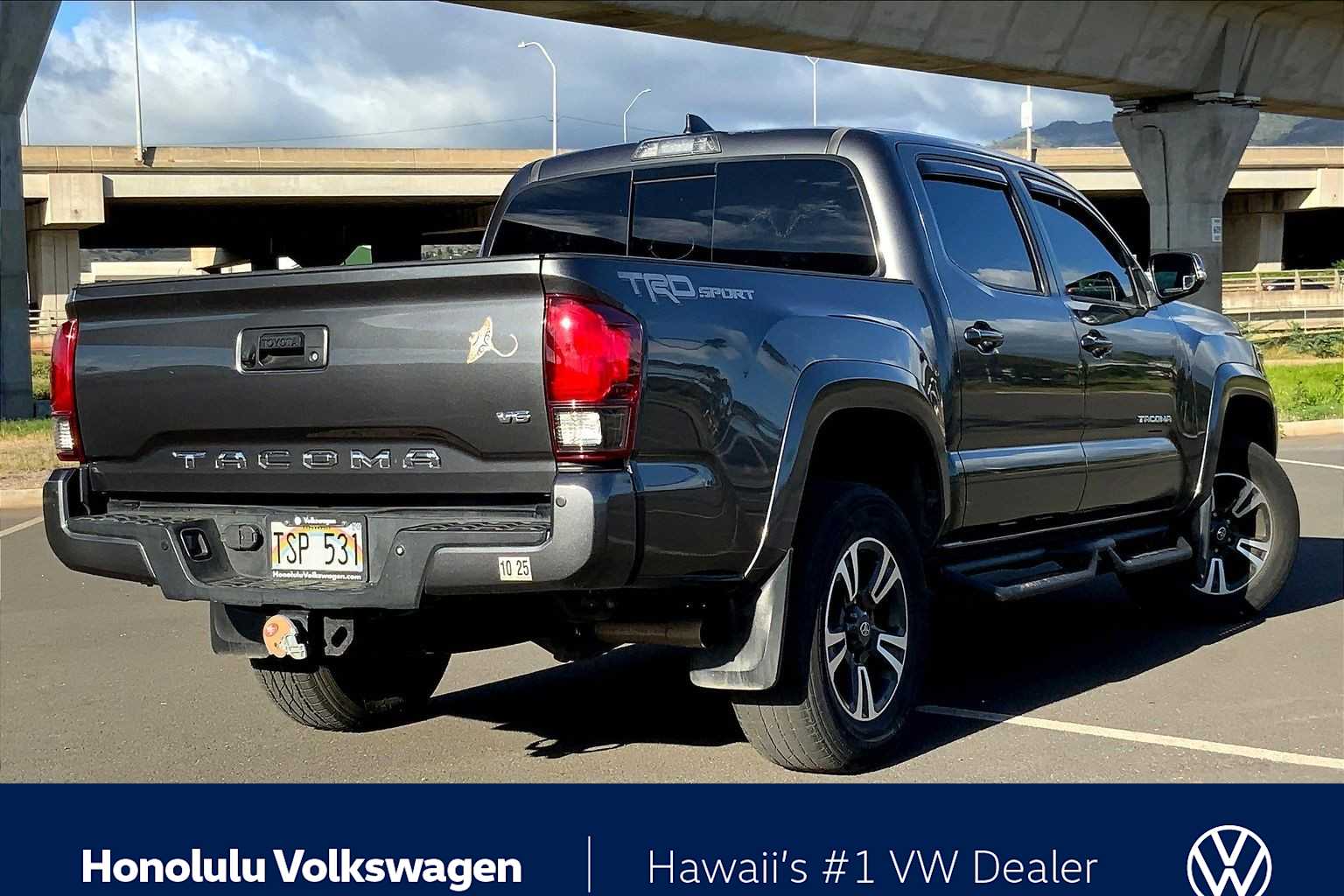 Thumbnail: 2018 Toyota Tacoma - 21