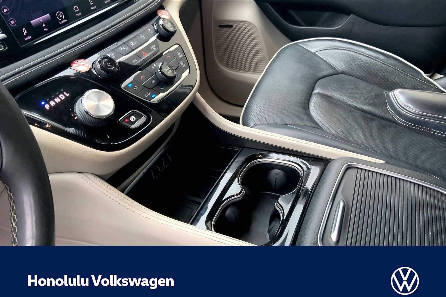 Thumbnail: 2022 Chrysler Pacifica - 15