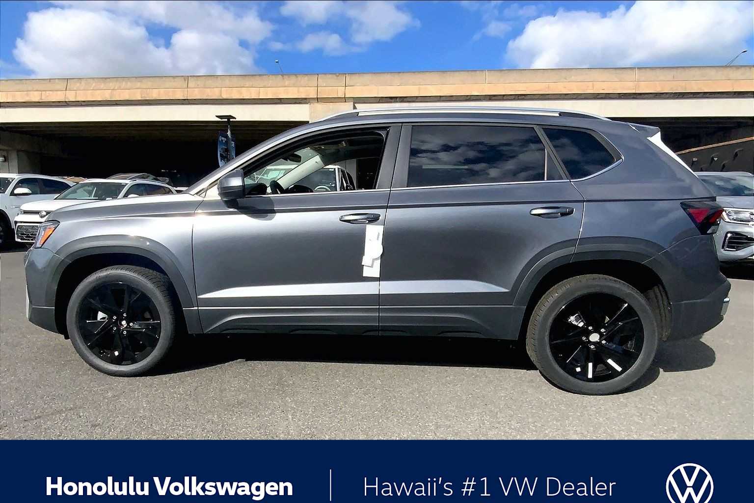 Thumbnail: 2026 Volkswagen Taos - 3