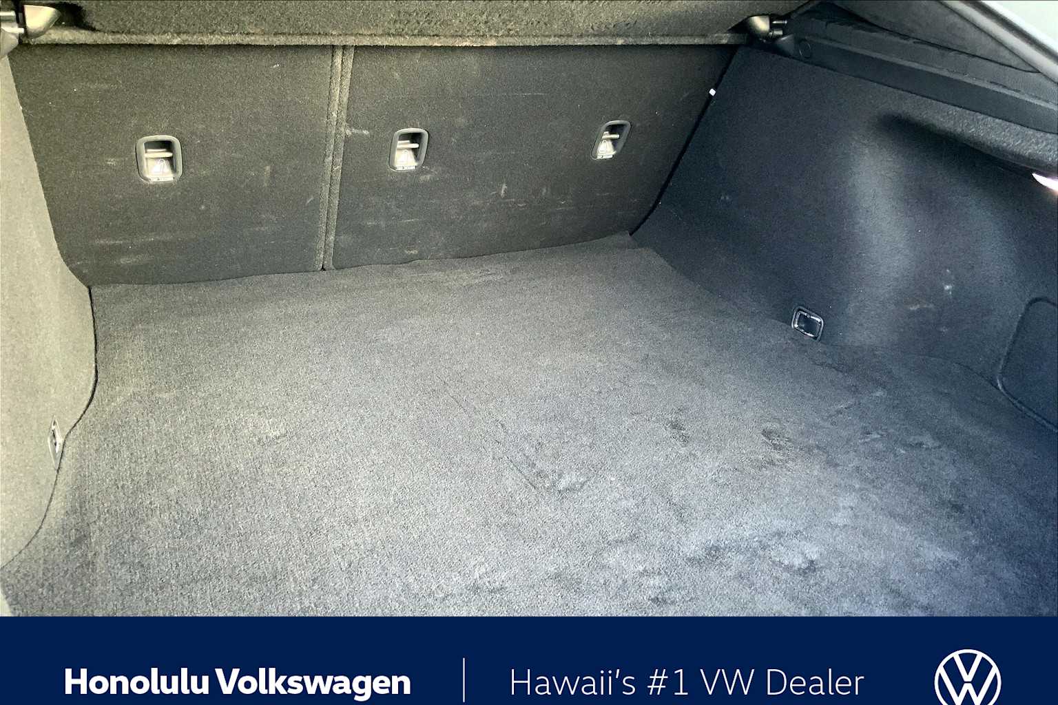 Thumbnail: 2019 Kia Stinger - 17