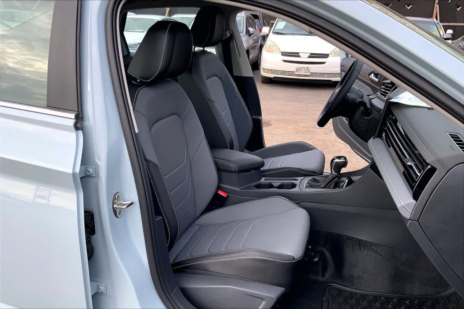 Thumbnail: 2026 Volkswagen Jetta - 14