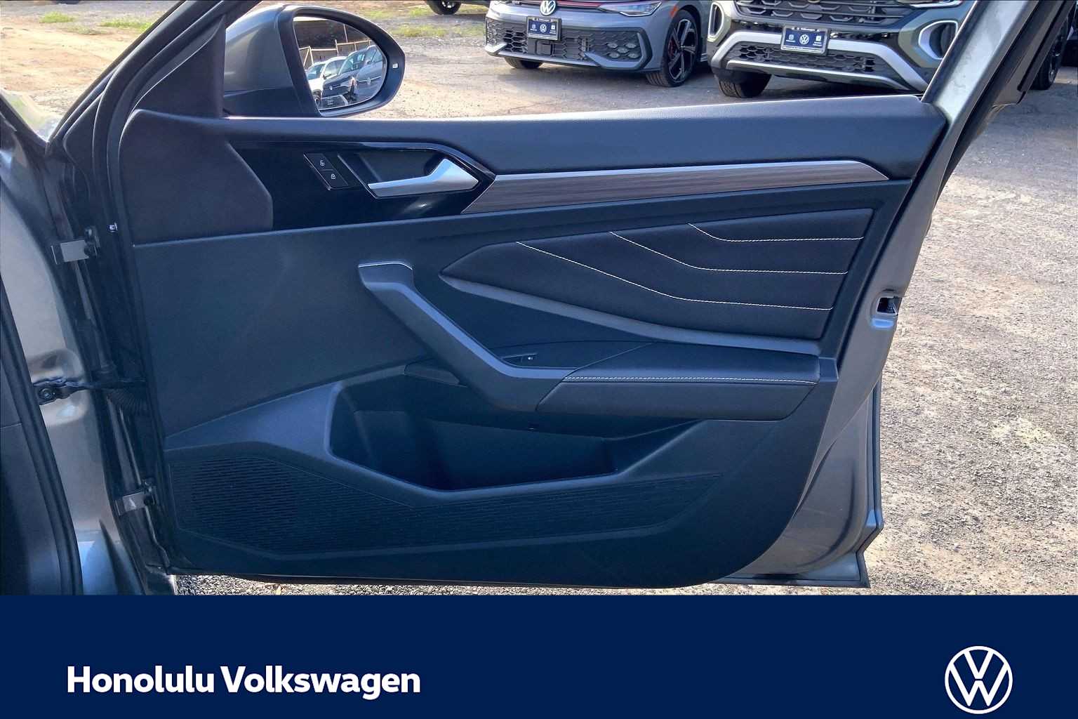 Thumbnail: 2023 Volkswagen Jetta - 28