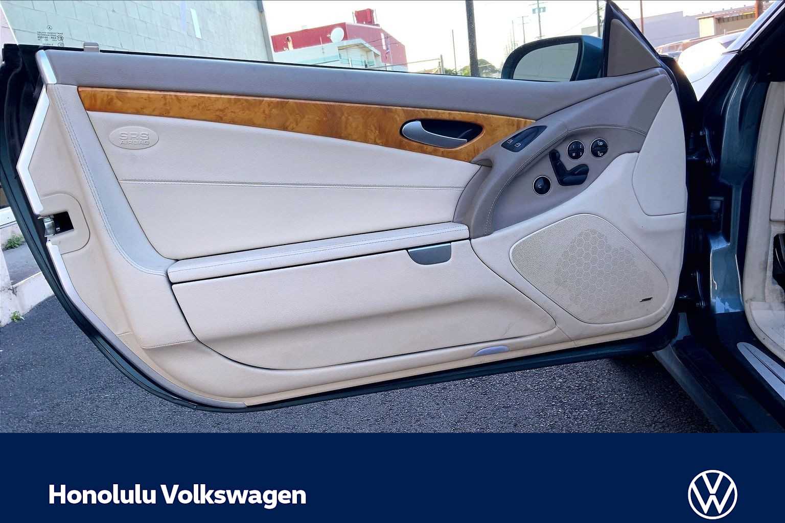 Thumbnail: 2006 Mercedes-Benz SL-Class - 27