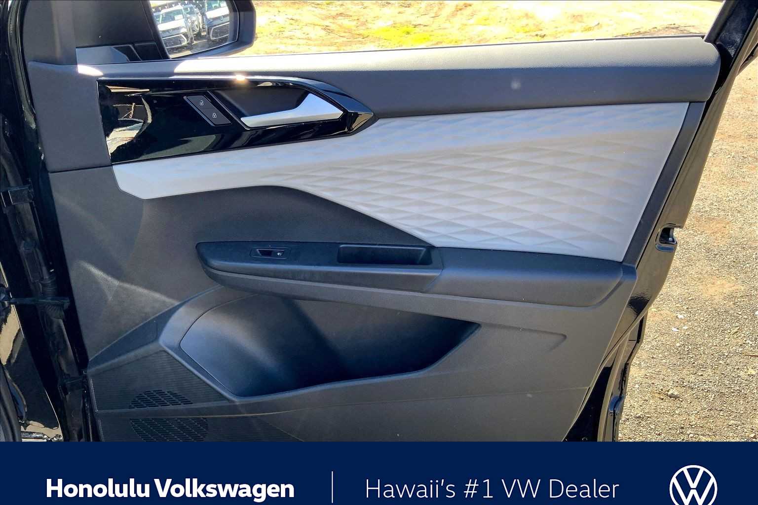 Thumbnail: 2022 Volkswagen Taos - 27