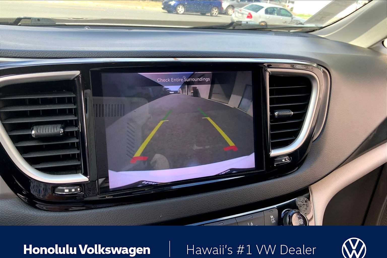 Thumbnail: 2022 Chrysler Pacifica - 25