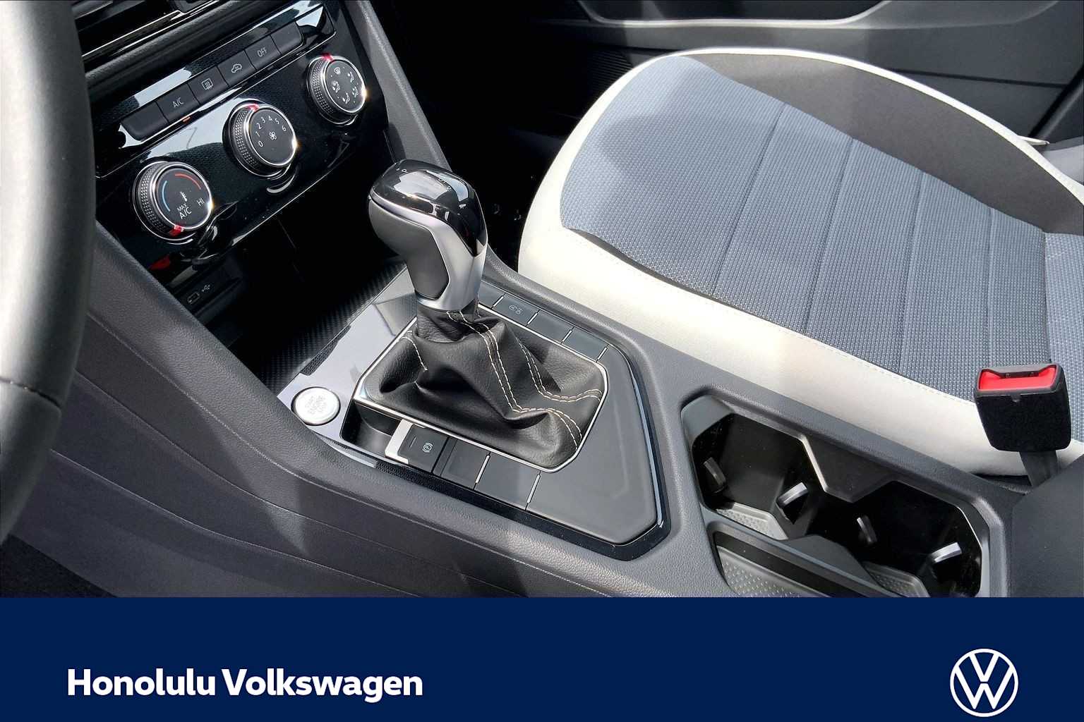 Thumbnail: 2026 Volkswagen Taos - 17