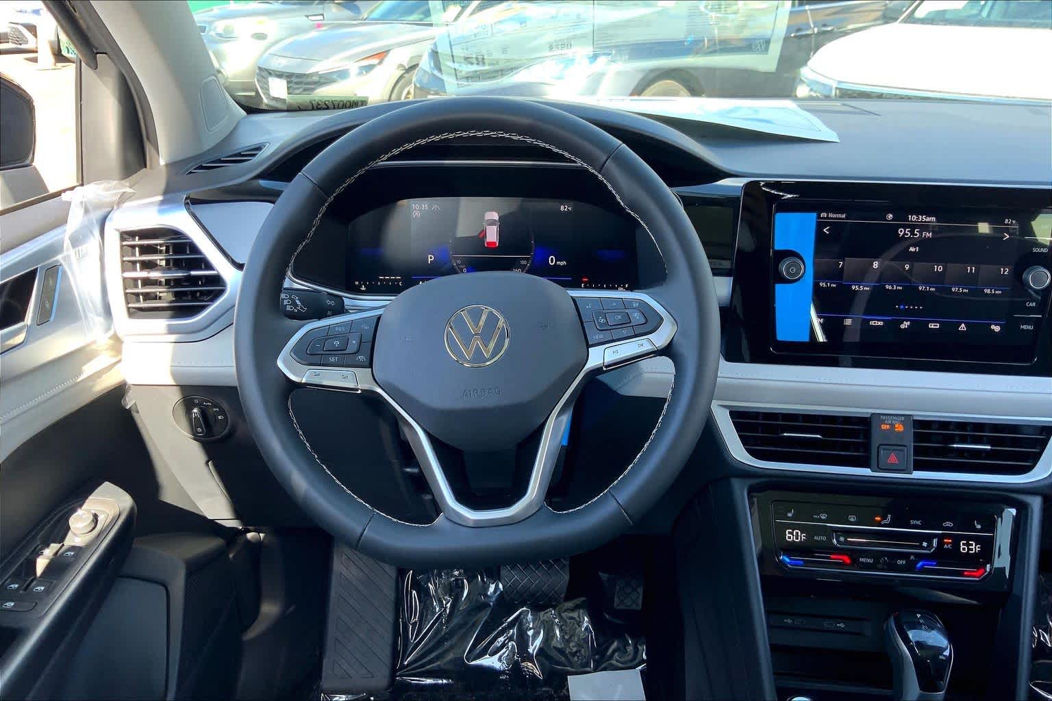 Thumbnail: 2026 Volkswagen Taos - 15