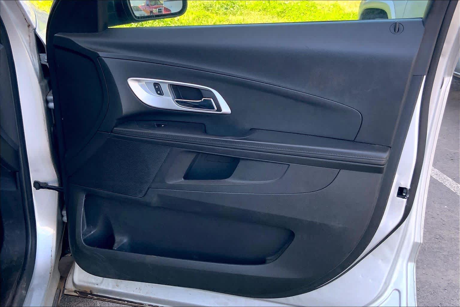 Thumbnail: 2017 Chevrolet Equinox - 28