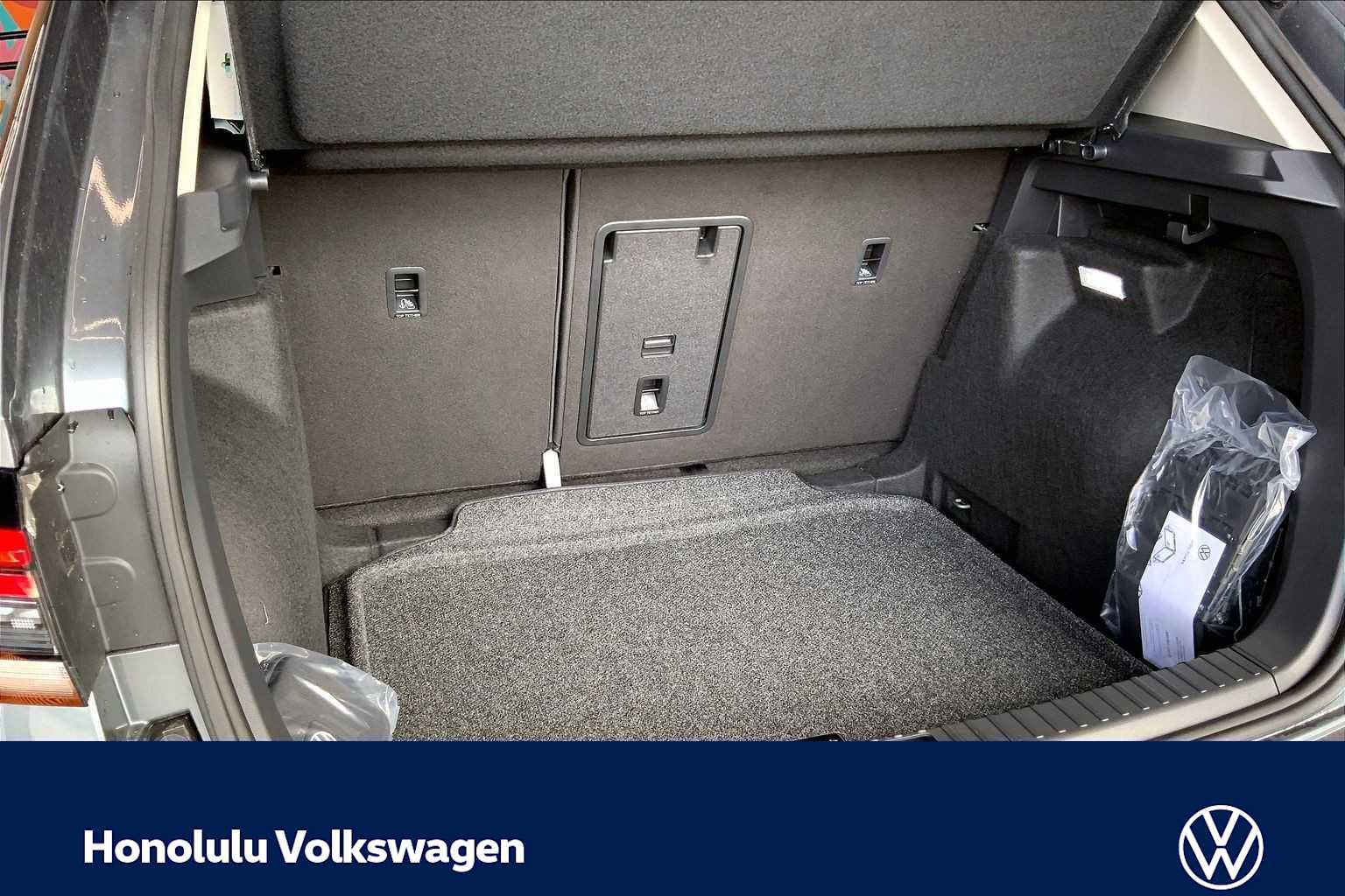 Thumbnail: 2026 Volkswagen Taos - 19