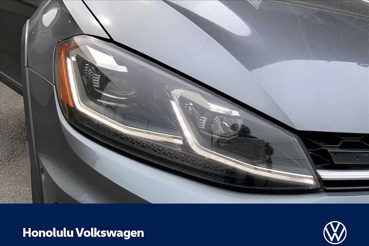 Thumbnail: 2019 Volkswagen Golf - 30