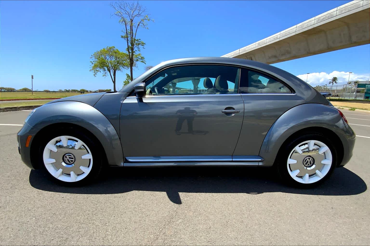 Thumbnail: 2019 Volkswagen Beetle - 3