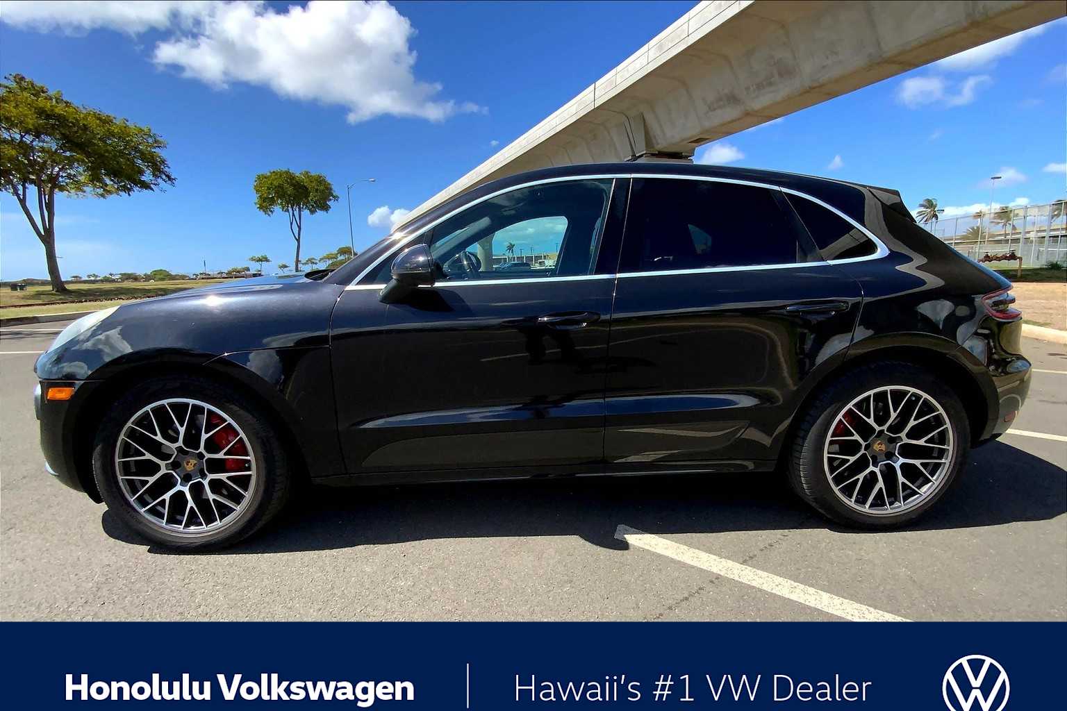 Thumbnail: 2015 Porsche Macan - 3