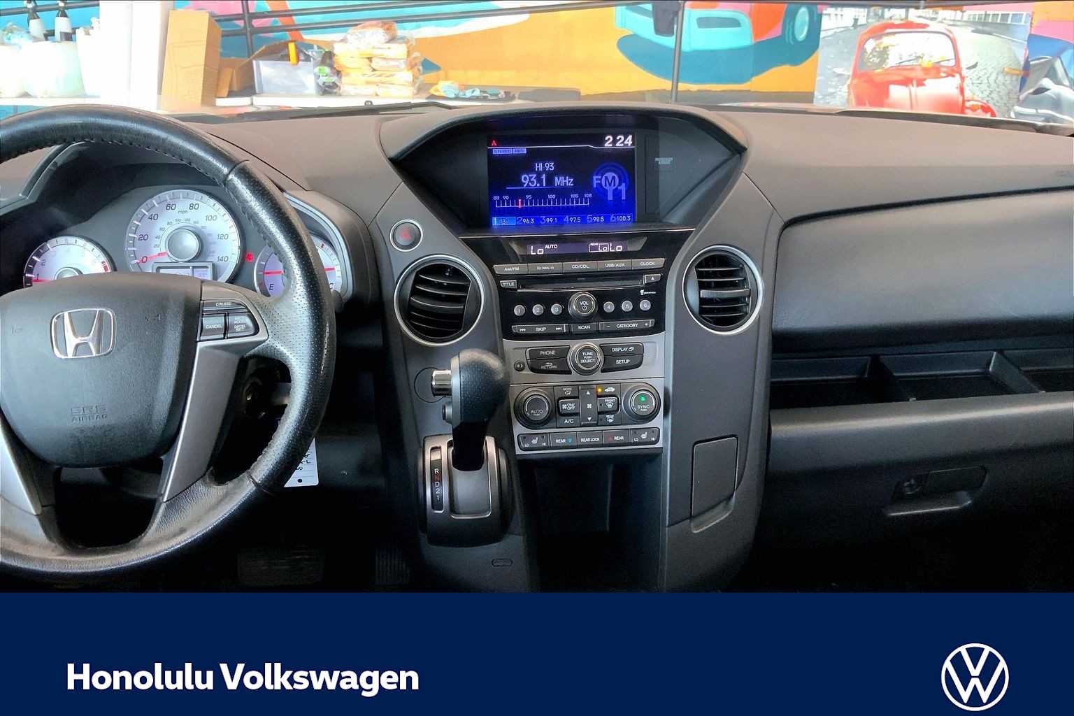 Thumbnail: 2015 Honda Pilot - 15