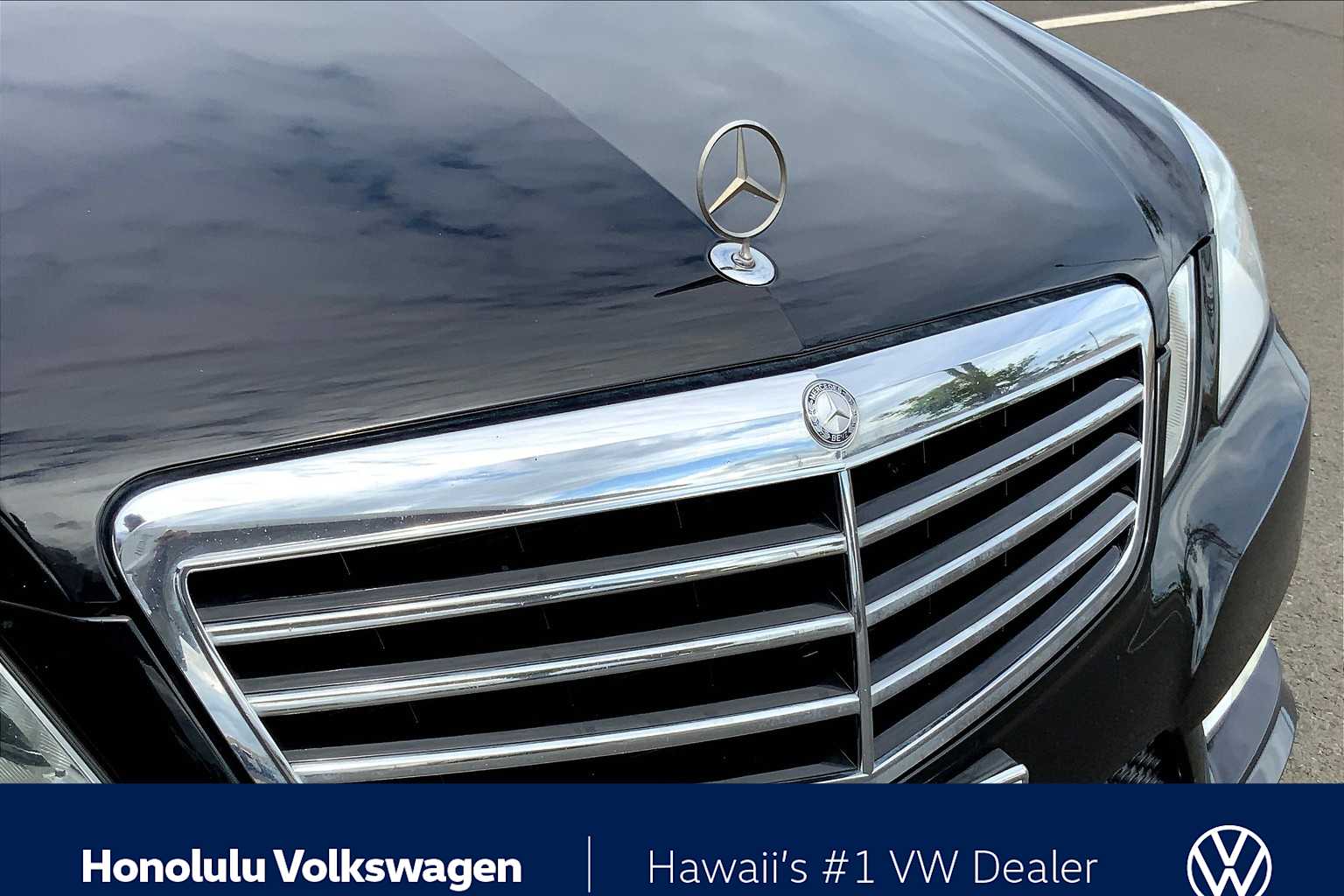 Thumbnail: 2013 Mercedes-Benz E-Class - 32