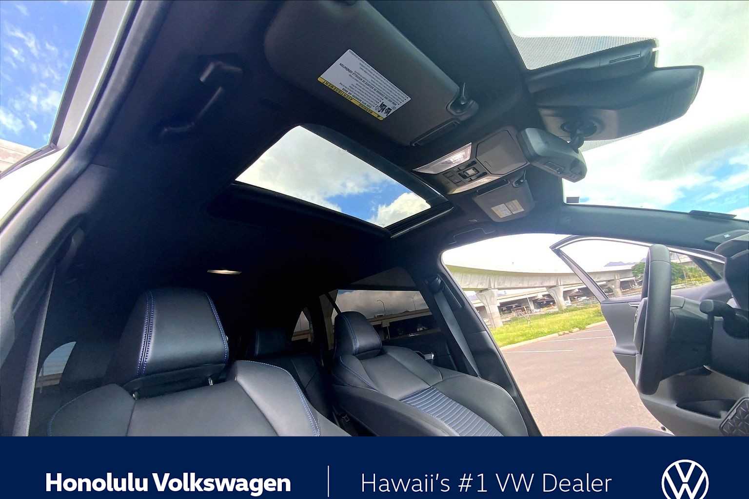 Thumbnail: 2023 Toyota RAV4 - 29