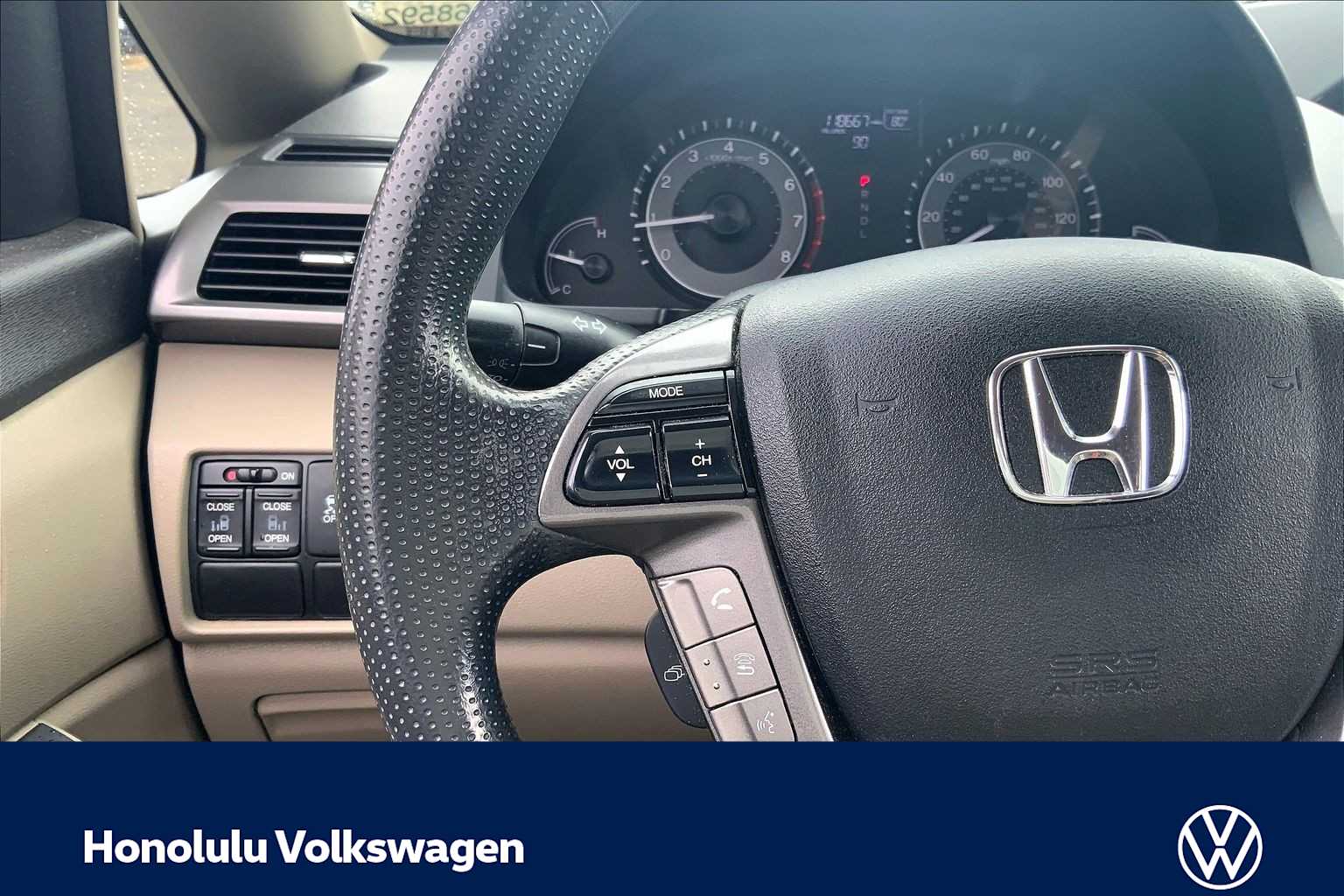 Thumbnail: 2015 Honda Odyssey - 23