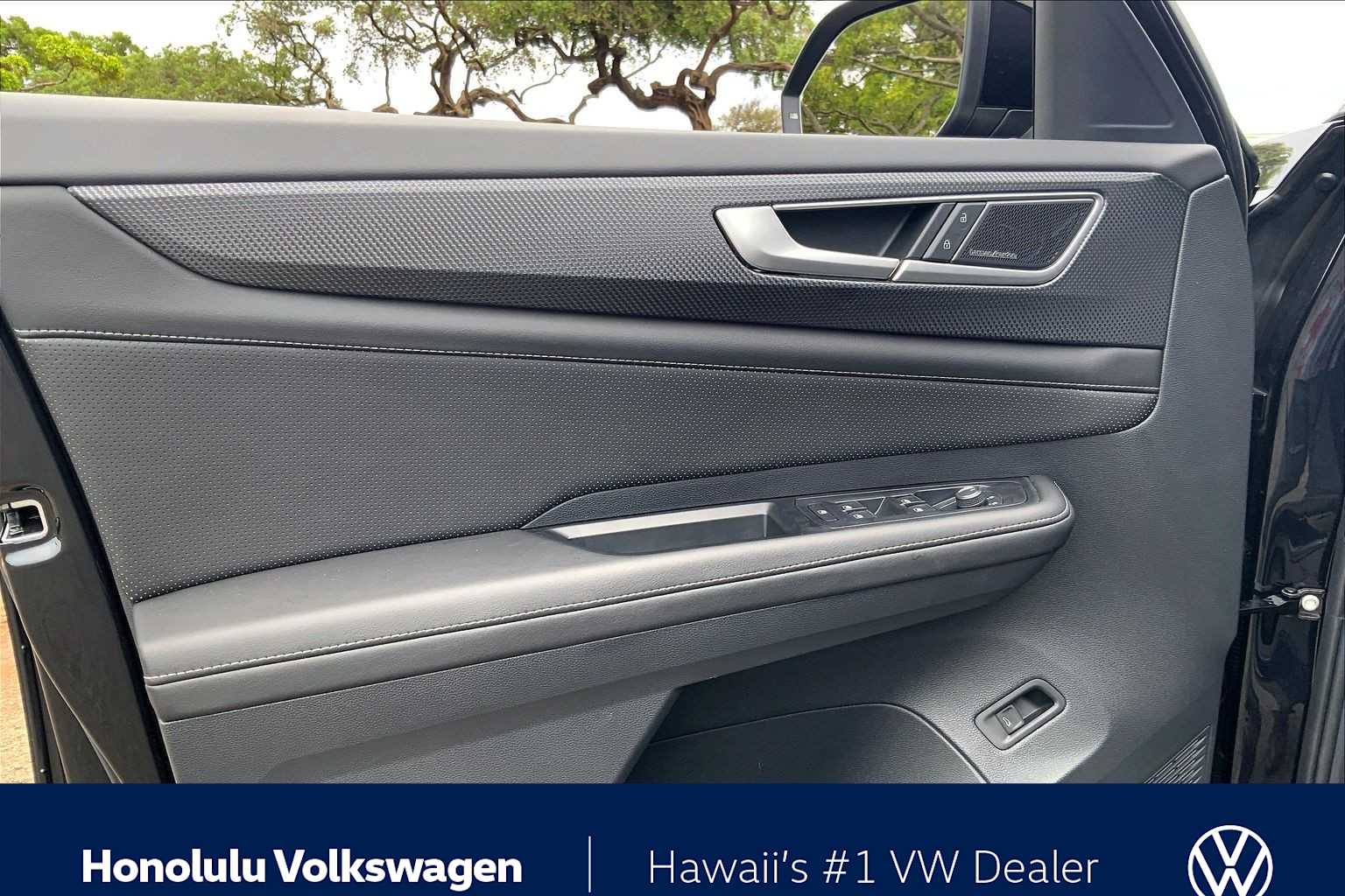 Thumbnail: 2025 Volkswagen Atlas - 27