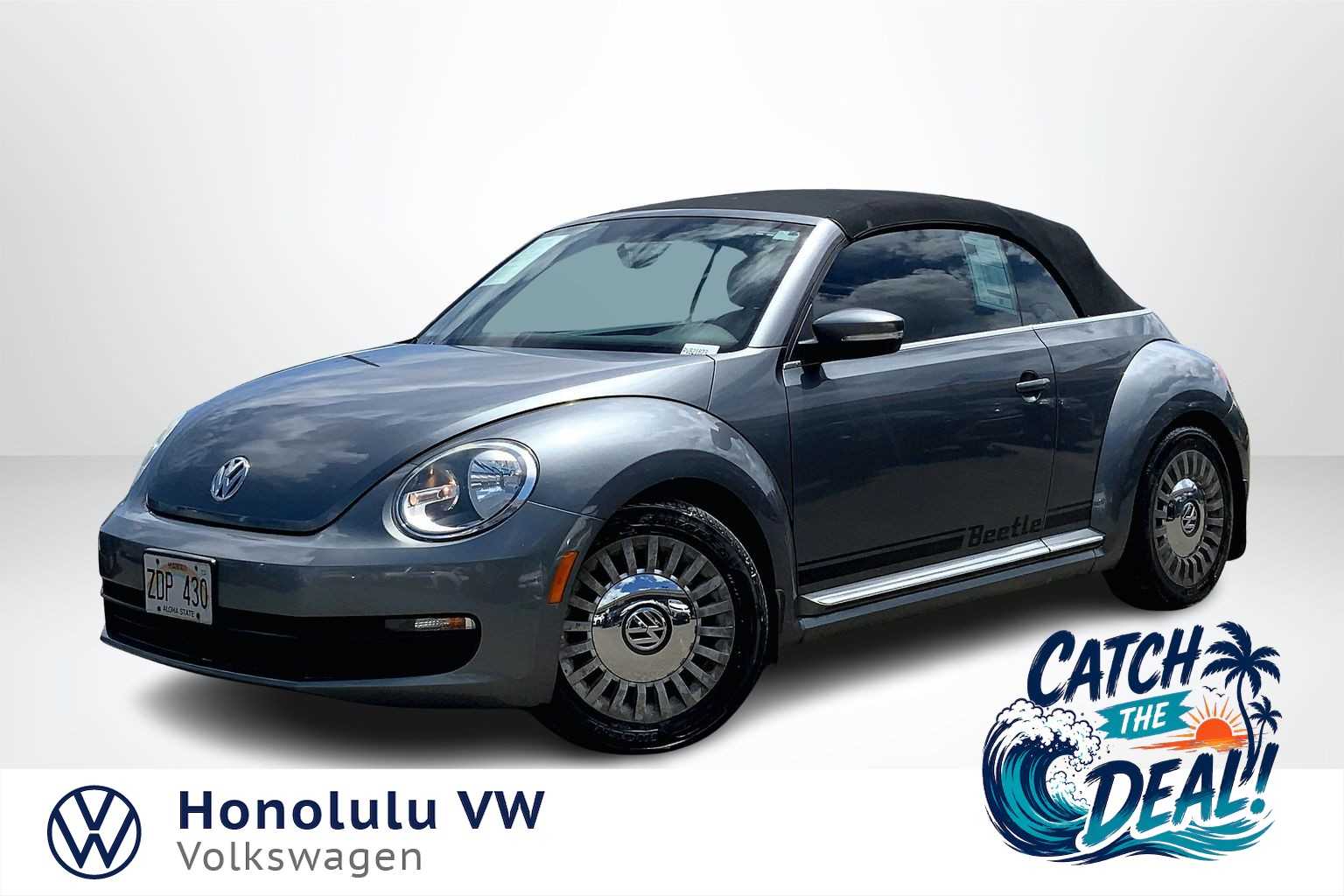 2013 Volkswagen Beetle at Honolulu Volkswagen, photo 1