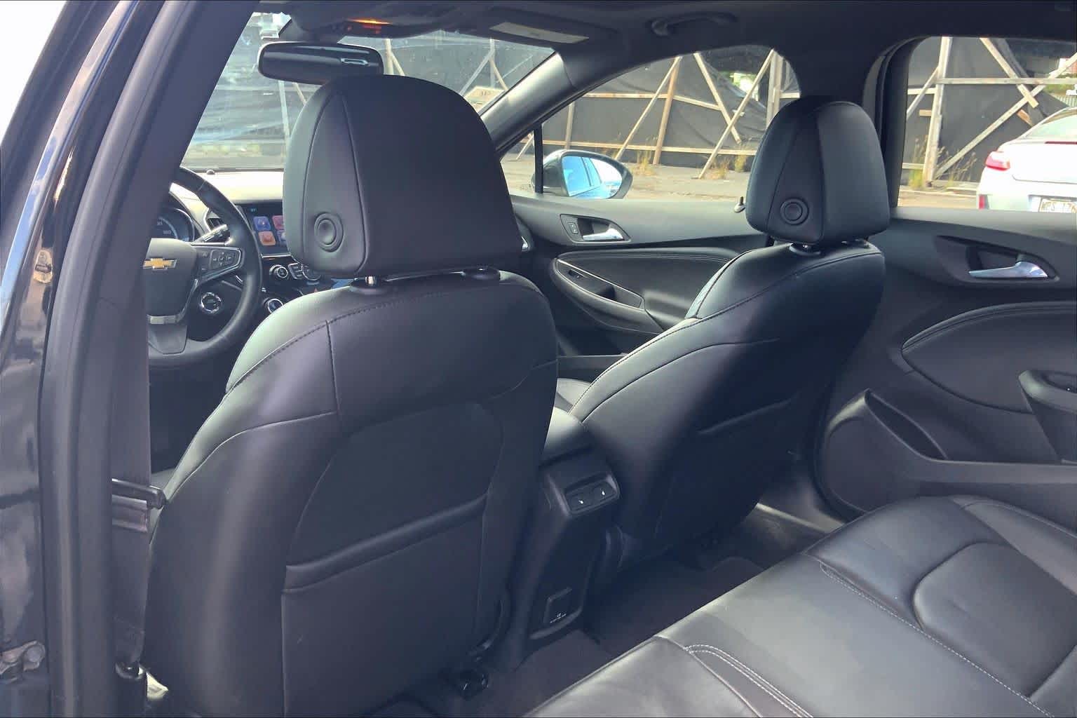 Thumbnail: 2017 Chevrolet Cruze - 11