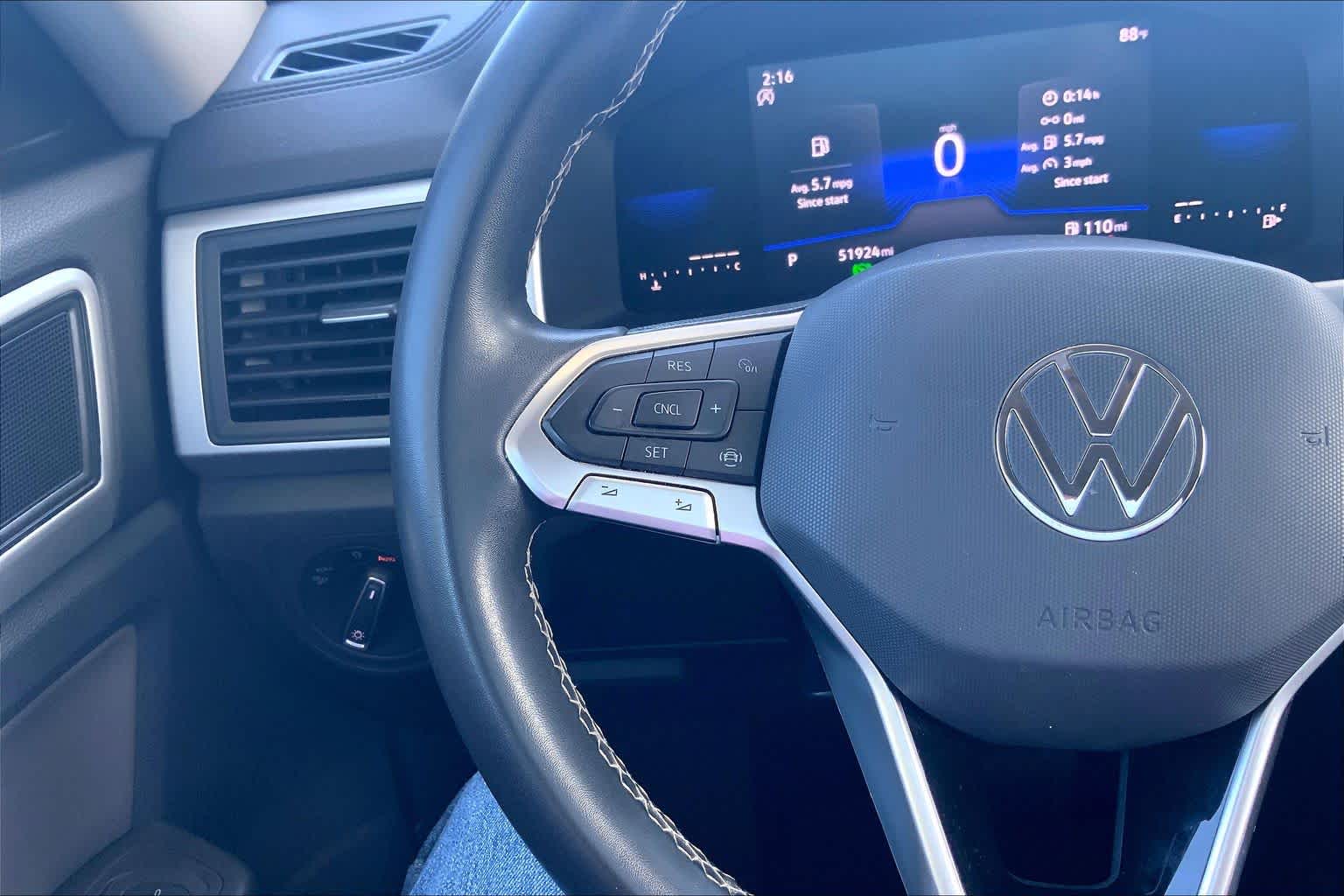 Thumbnail: 2022 Volkswagen Atlas - 23