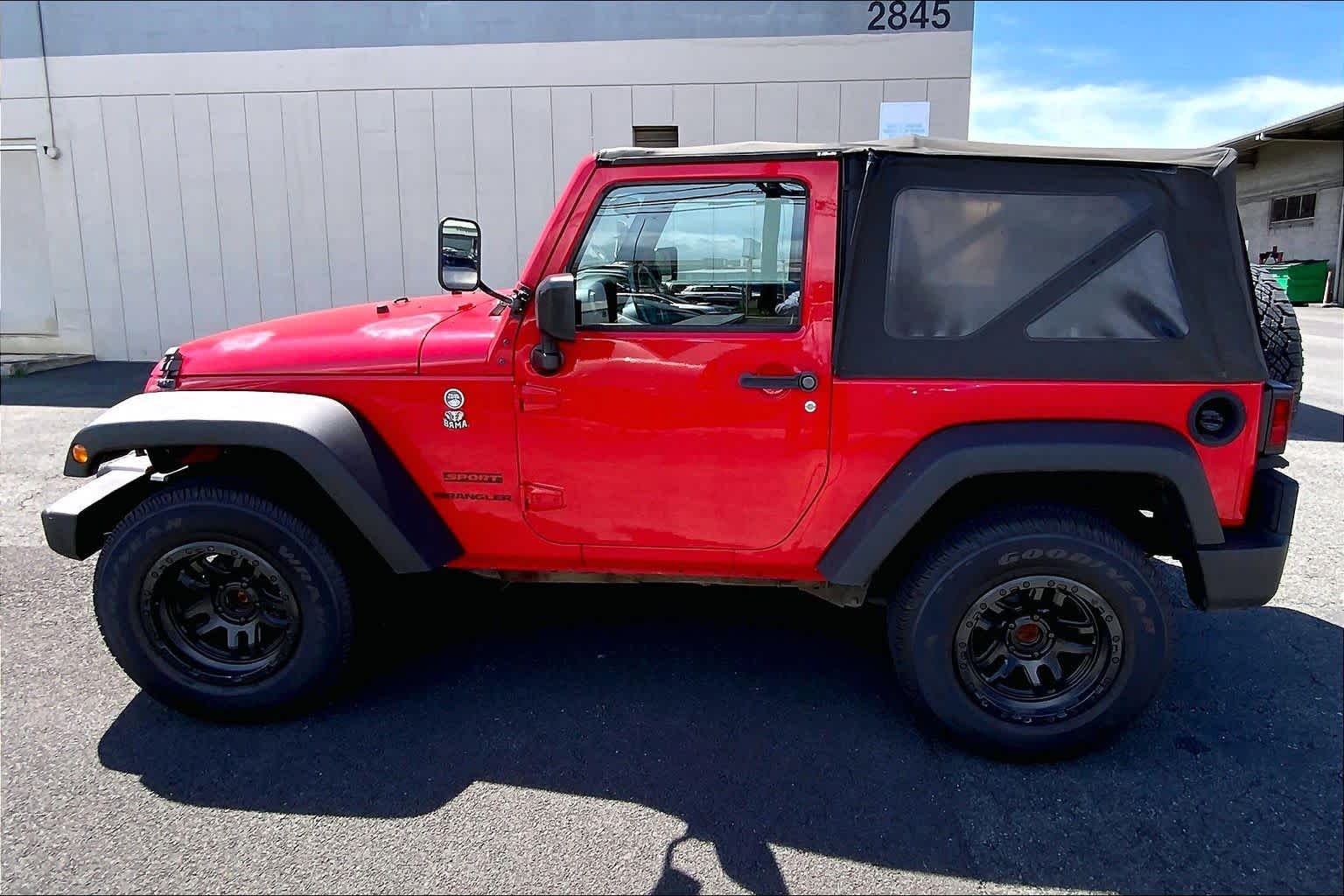 2017 Jeep Wrangler Sport S - Photo 3