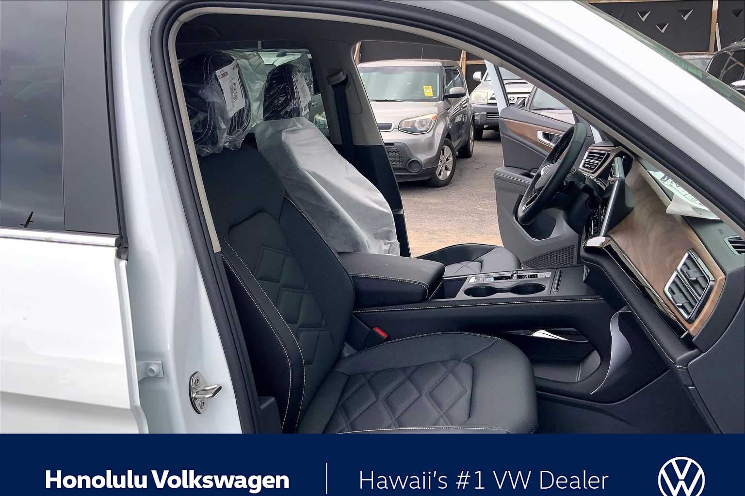 Thumbnail: 2026 Volkswagen Atlas - 14