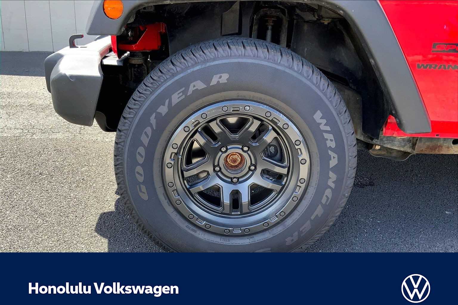 2017 Jeep Wrangler Sport S - Photo 8